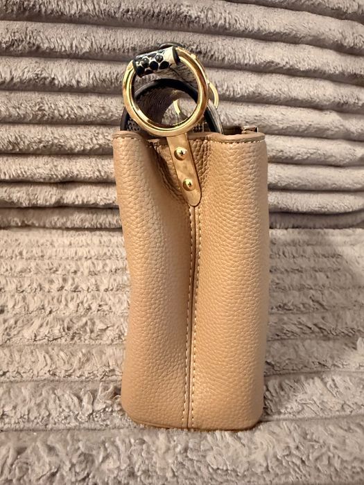 Vând geantă Louis Vuitton