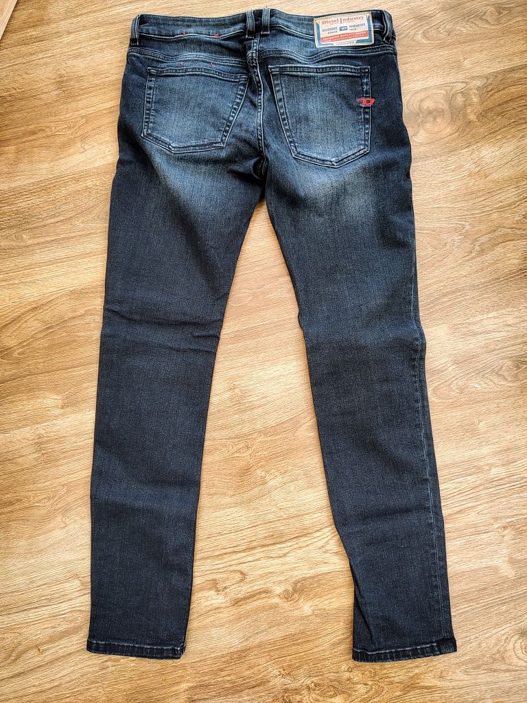 Blugi noi diesel originali