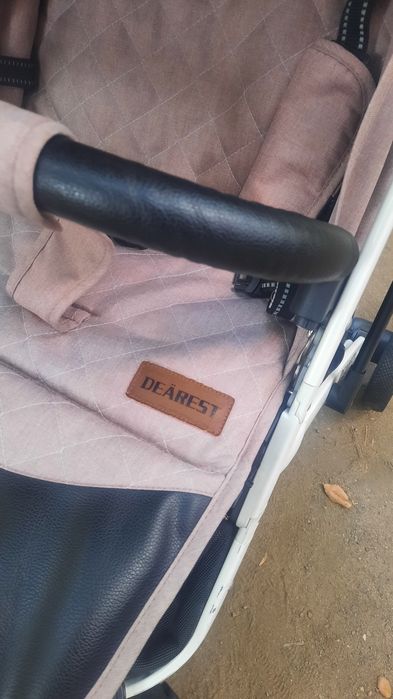 Коляска прогулочная Dearest, бежевая.