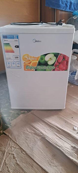 Холодильник продам