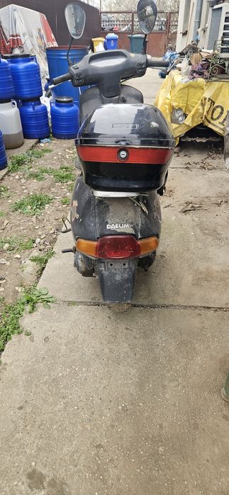 Scuter kyimco ,cu motor honda.
