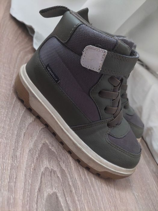 Топли непромокаеми боти HM