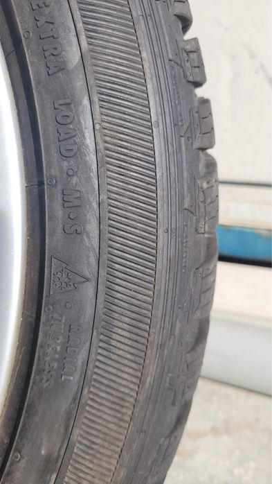 Гуми 275/40/20