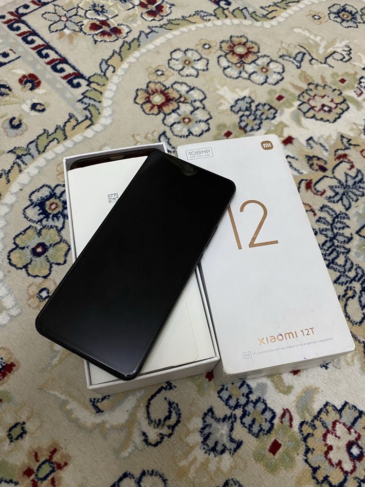 Xioami.  12T.  5G.   256