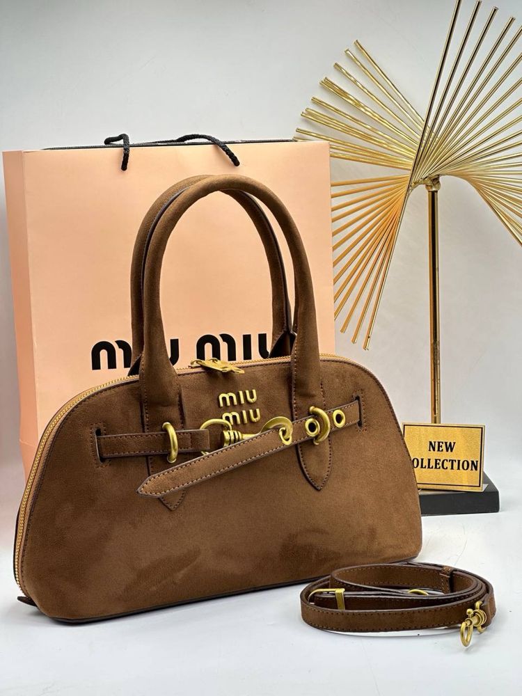 Geanta Miu Miu Noua !!! Dimensiuni 35/19 !!!