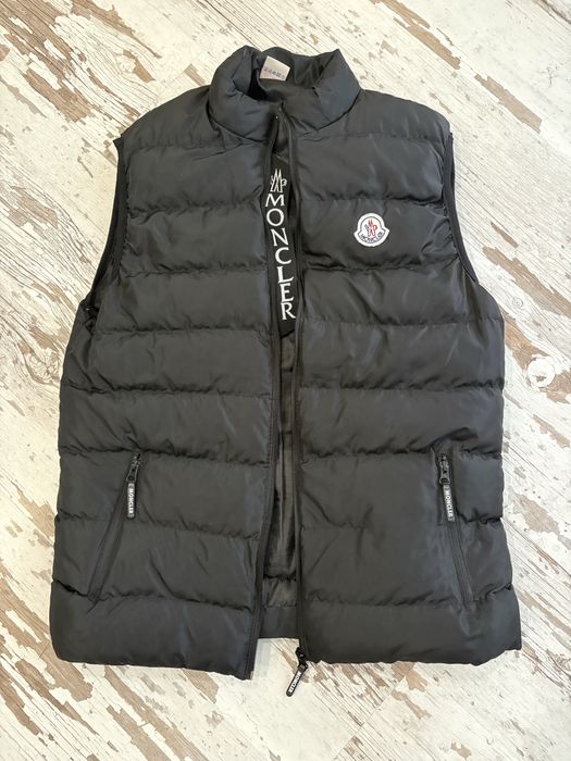 Грейка moncler размер S нова