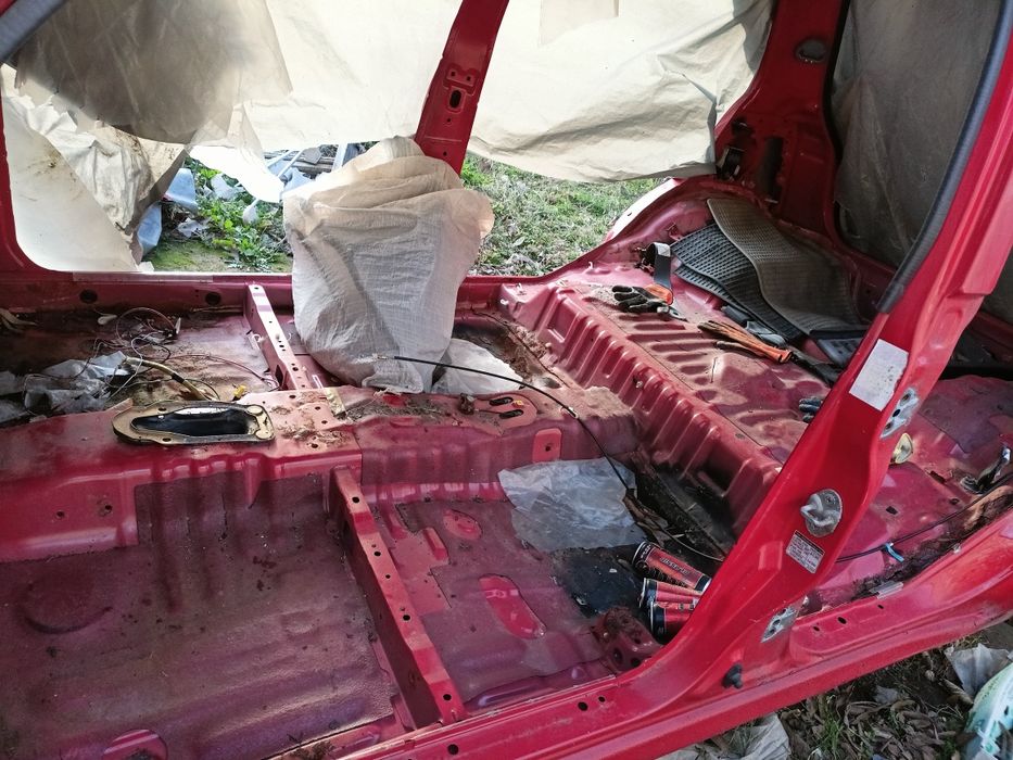 На части - Daihatsu Cuore