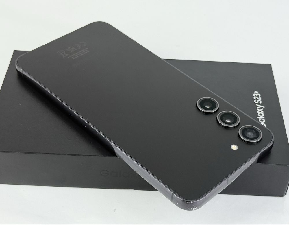 Samsung Galaxy S23 Plus 5G 256GB 8RAM Black Отличен! Гаранция!