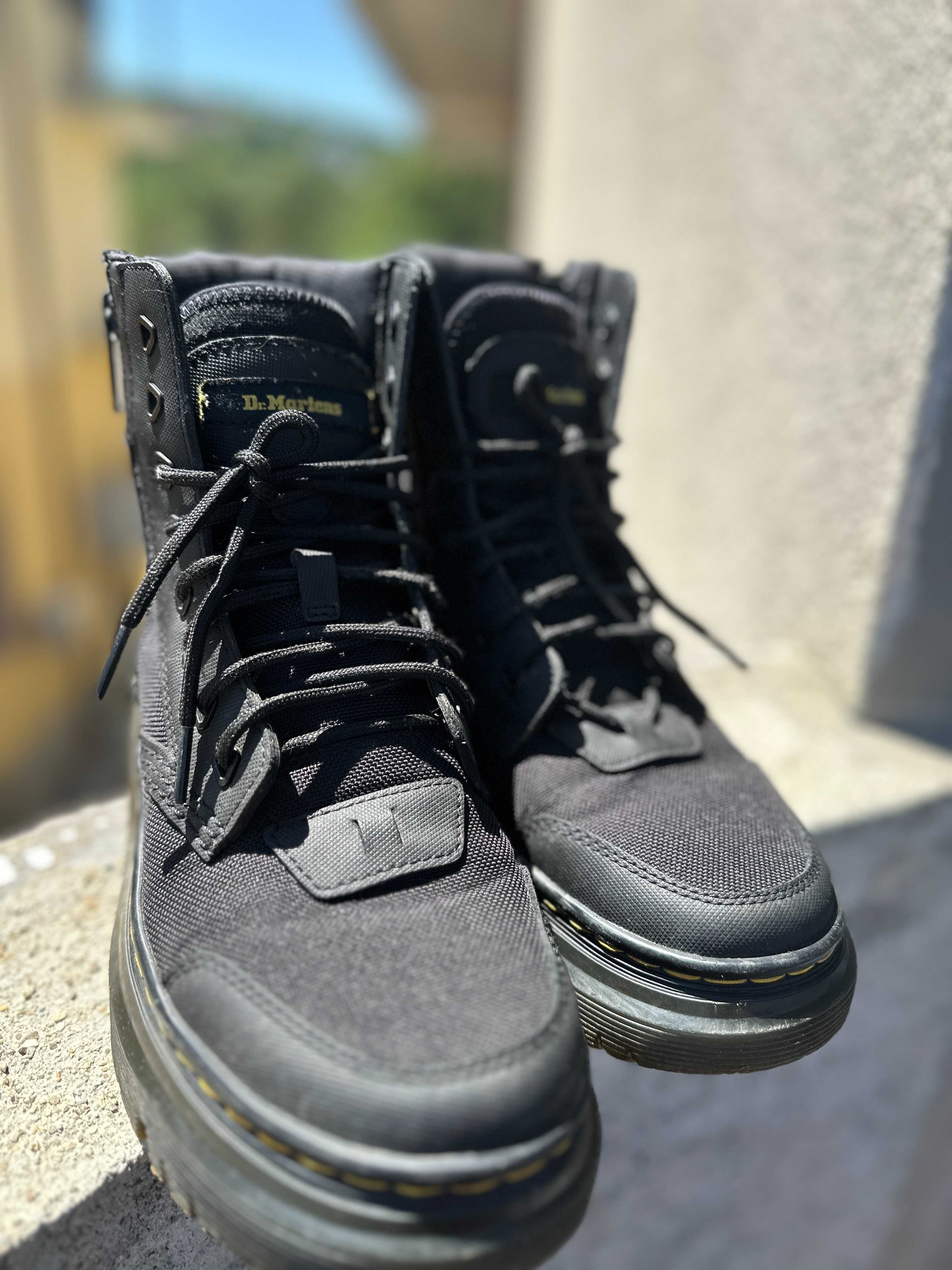 Dr. Martens боти TARIK