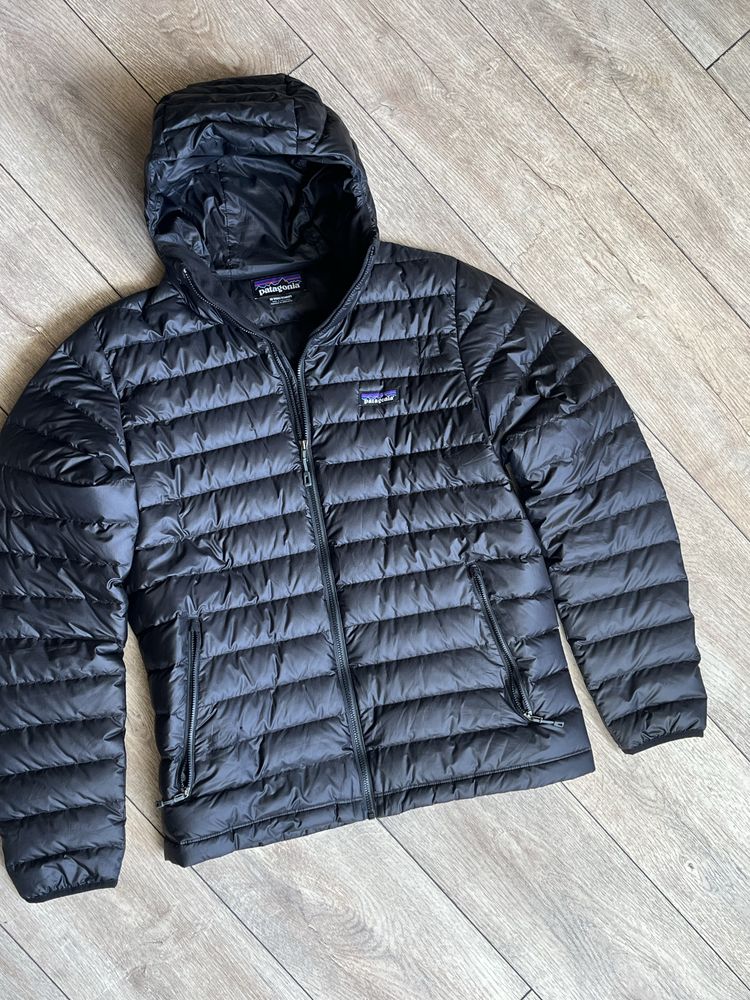 PATAGONIA : Down Hooded Jacket - размер М / Оригинал