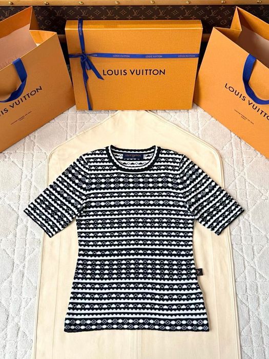 Vuitton блуза и топ