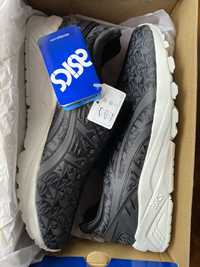 Adidasi Asics Gel Kayano nr43,5!