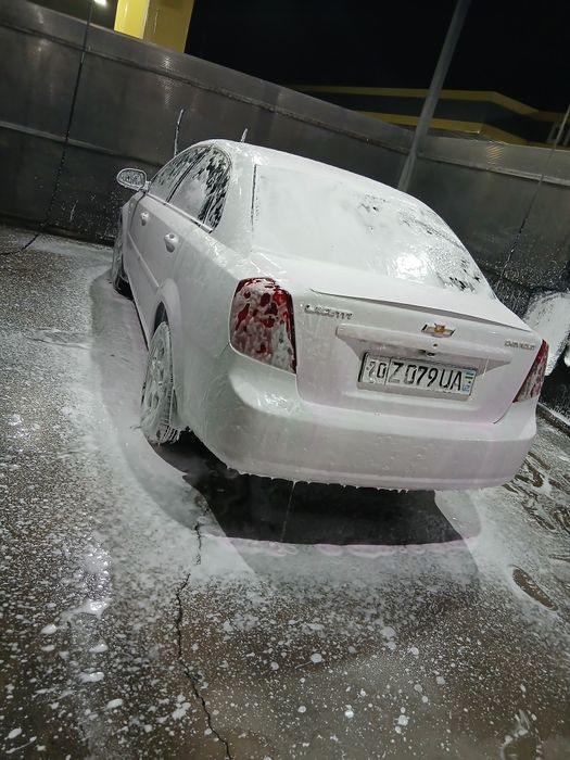 Lasetti jentra qilingan