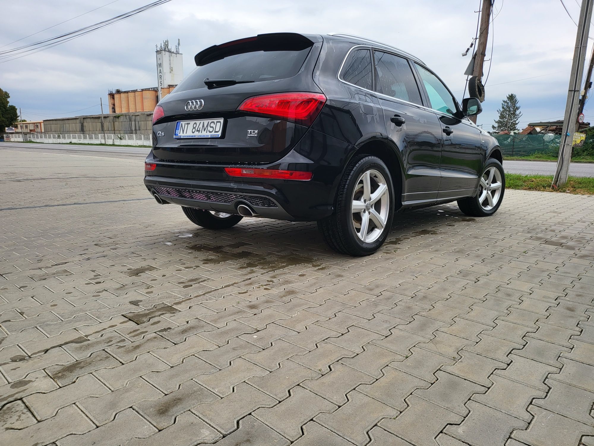 Vând AudiQ5 3xSline