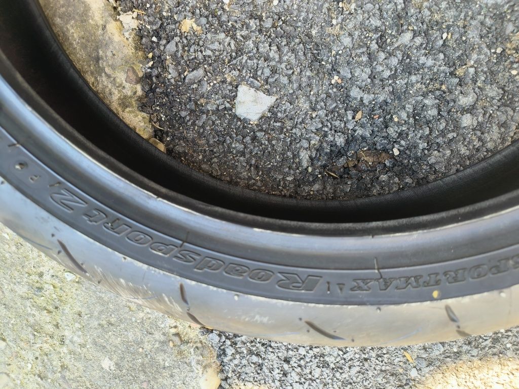 Dunlop RoadSport 2