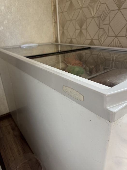 Продам морозильник