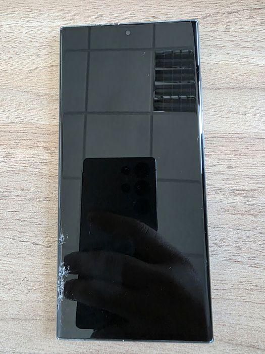 Samsung galaxy s23 ultra 512Gb, neverlocked spart