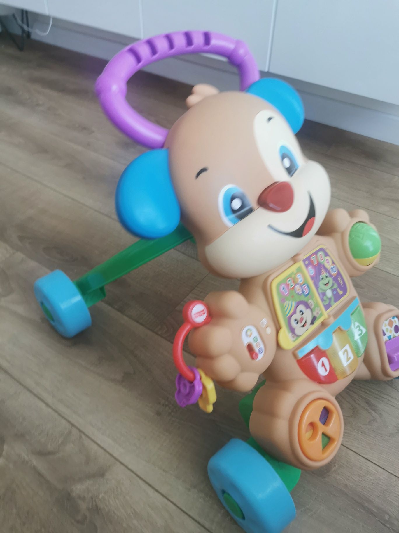 Walker Fisher price за прохождане