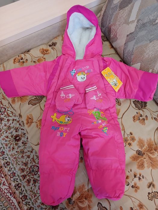Продам новый зимний комбинезон