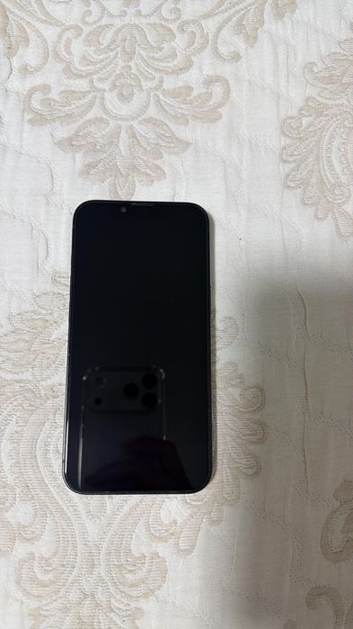 Продам IPhone 14,256Гб,чёрный цвет,стекло, чехол.