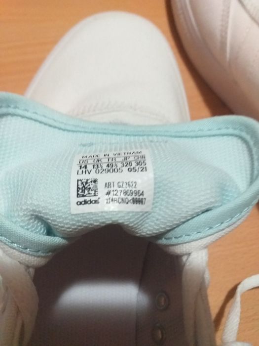 Adidasi originali  de bărbati   măsura 49