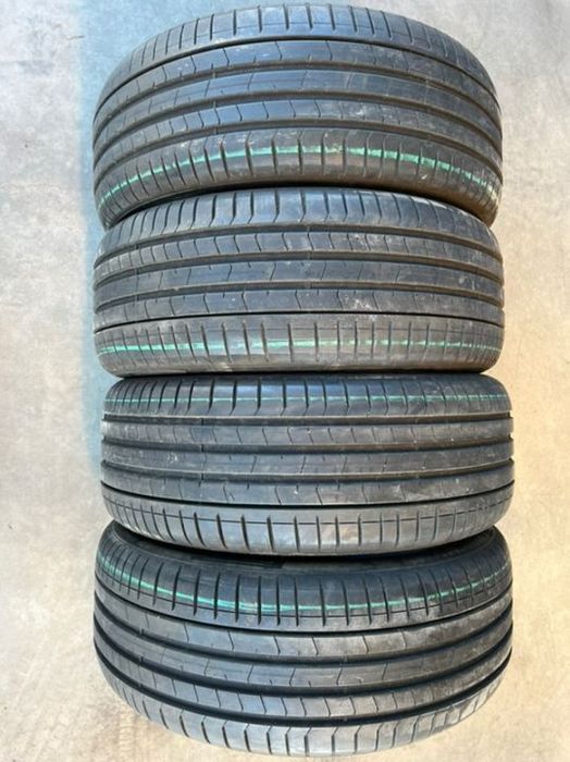 vand 4 anvelope 235/50/19 pirelli de vară ca noi