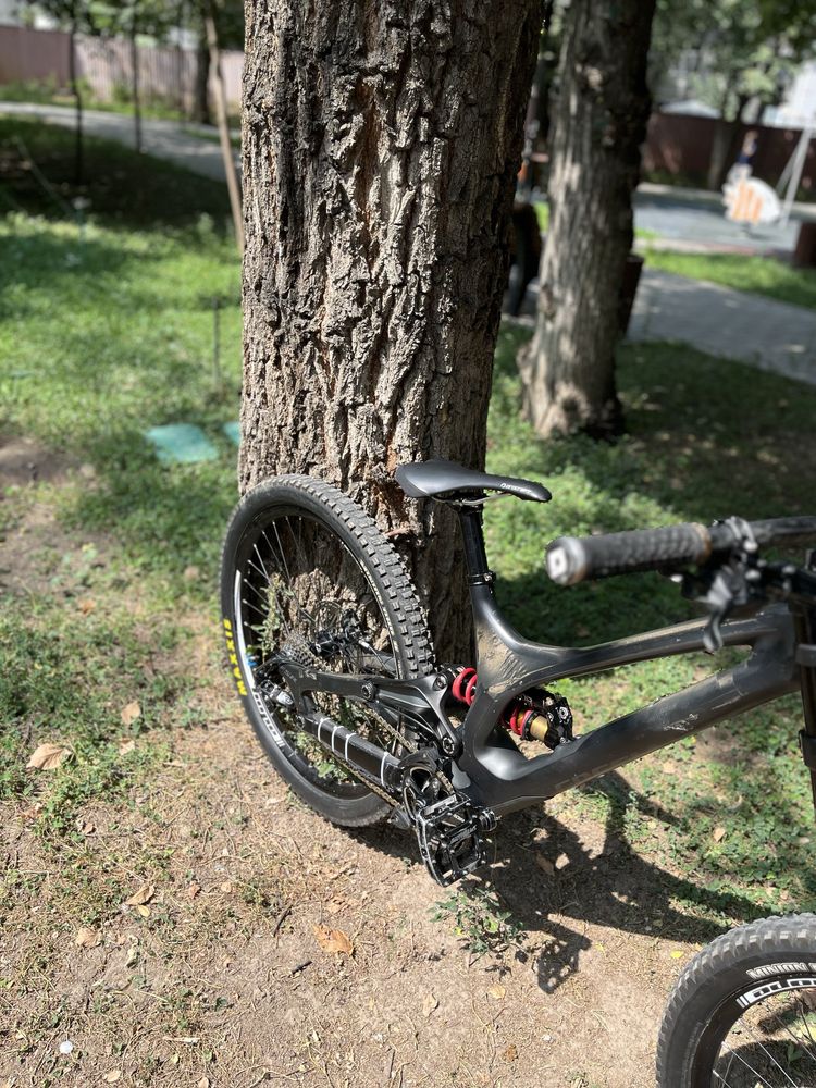 Specialized demo 8
