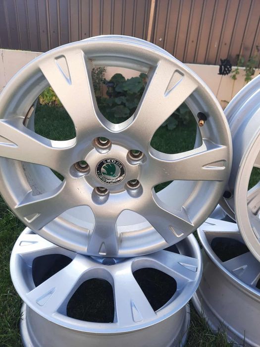 Jante de aluminiu Skoda R16