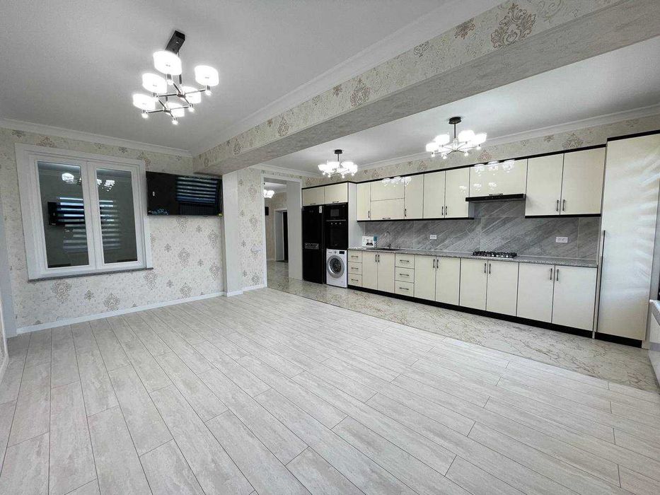 4х комнатная квартира на 4 этаже 103кв/м, в Самарканде