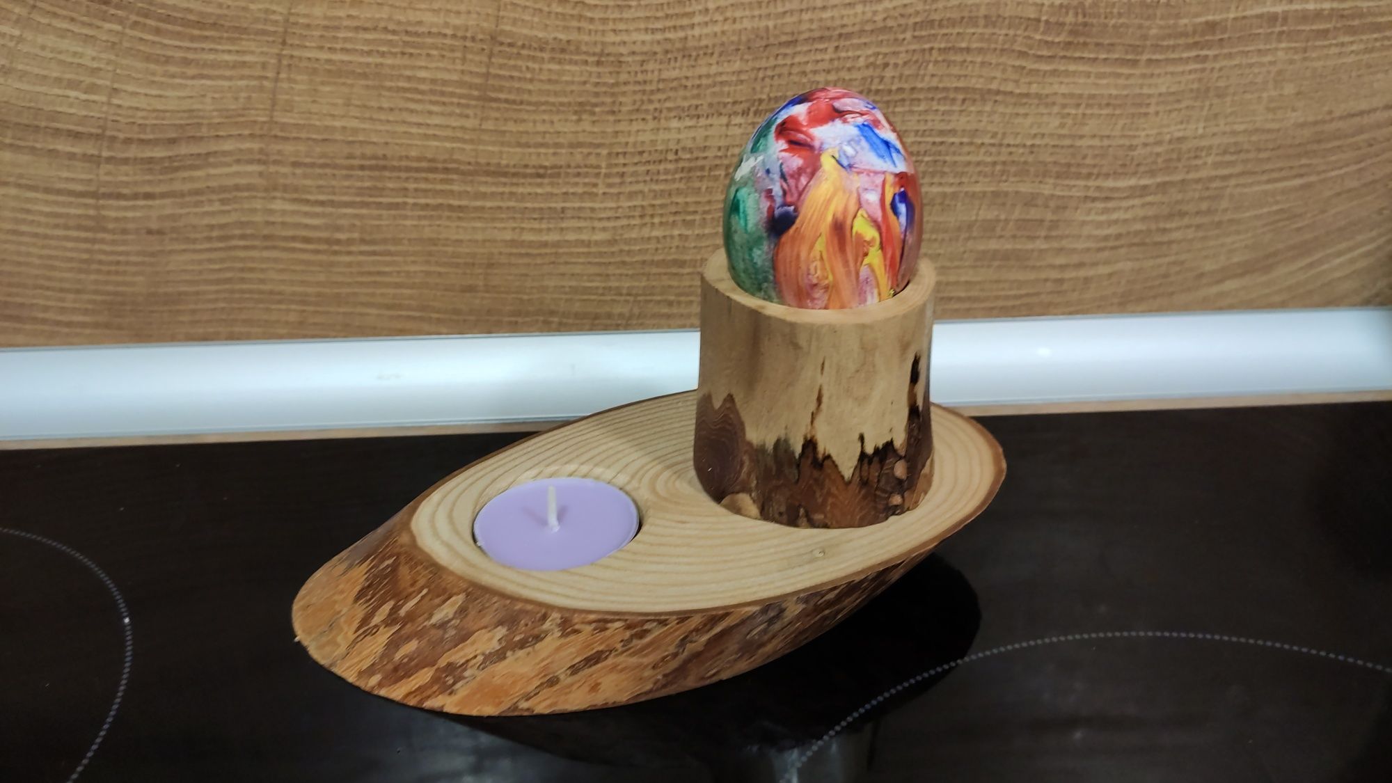 Стойка за великденско яйце със свещичка