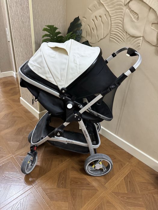 Коляска 2 в 1 прогулочная и лежащая