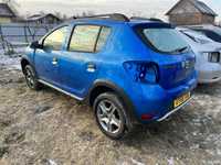 Vand praguri plastic/ornamente aripi Dacia Sandero stepway