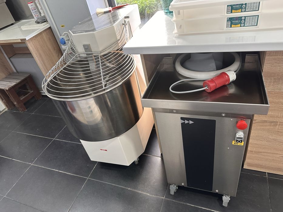 Vând afacere la cheie - Pizzerie