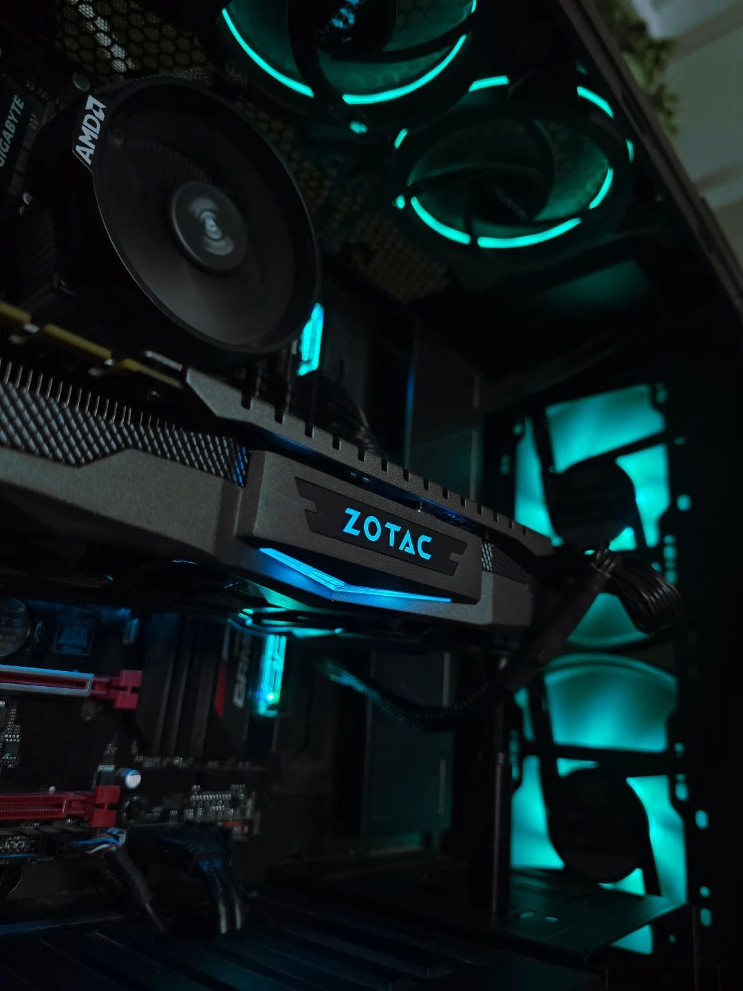 Serviciu profesional de construire PC Gaming la comandă