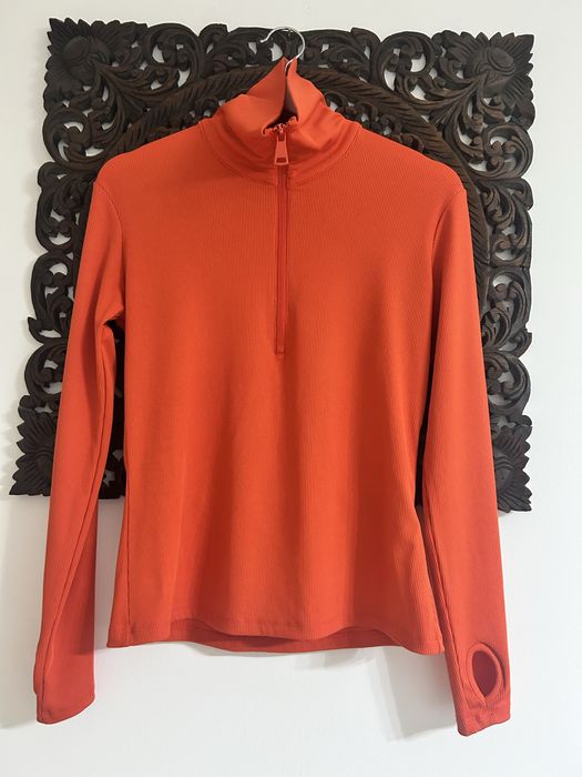 Bluza sport H&M, impecabilă.