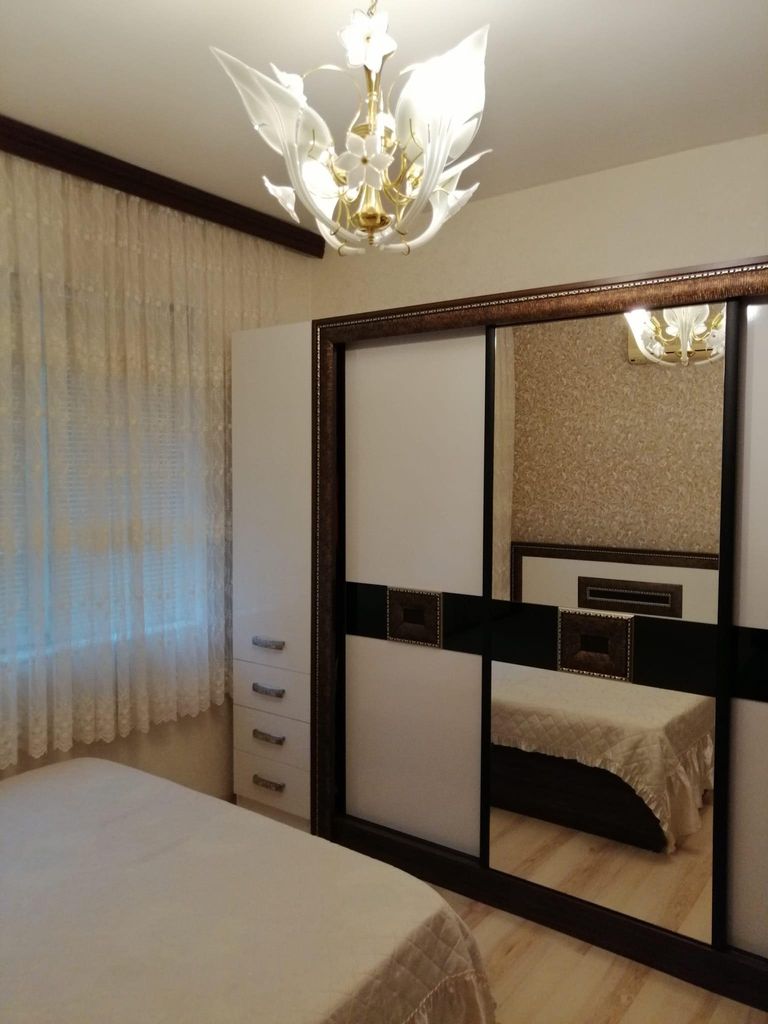Дава се под наем Тристаен апартамент в Пловдив, Южен - 70 кв.м за 500 € - Снимка #4