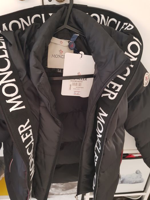 Jacheta  iarna copii 5 sau 6 ani