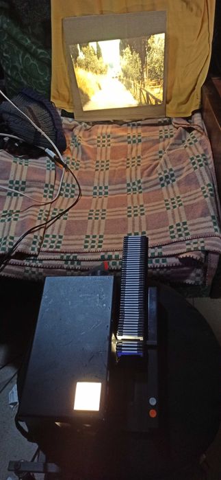 Proiector diapozitive