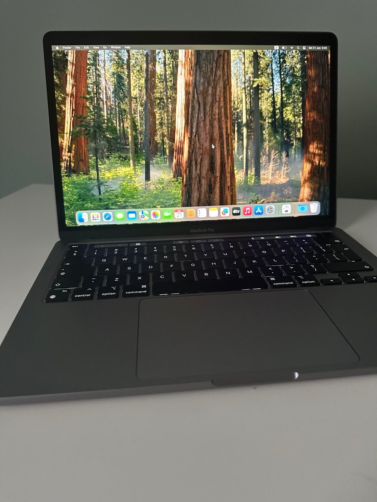MacBook Pro 13” M2 (2022) – 8GB / 256GB SSD / 10-core GPU – Като Нов