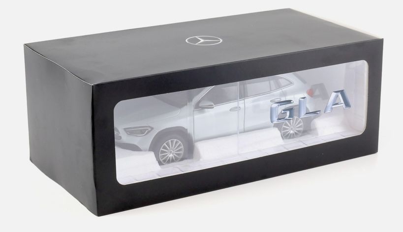 Macheta auto Mercedes-Benz GLA class (H247) 2020 scara 1/18