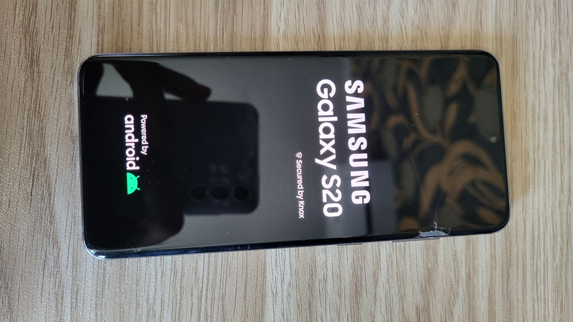 Samsung Galaxy S20 с частично работещ тъч