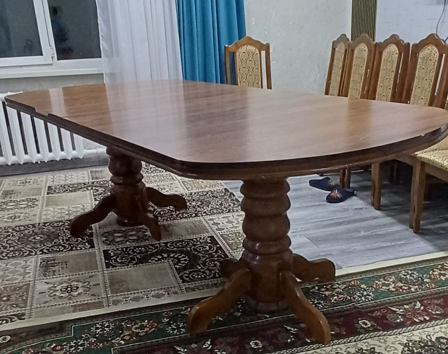 Продам стол длина