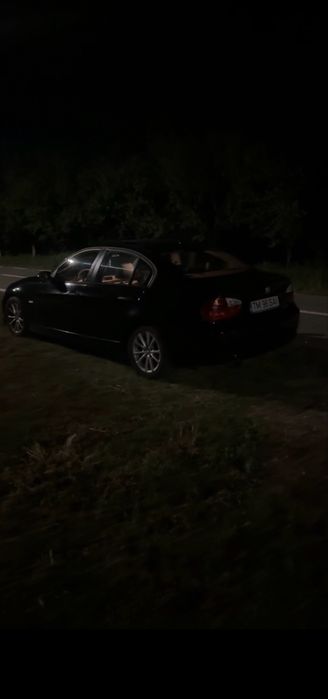 -BMW•e90•320i• 150cp