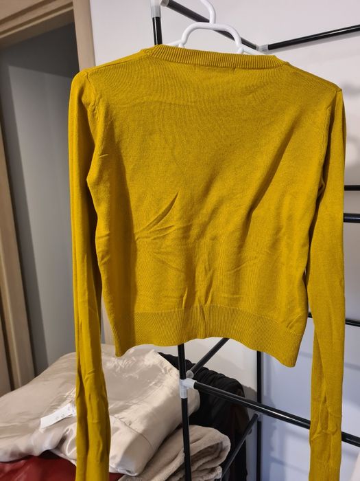 Pulovere scurte Bershka S
