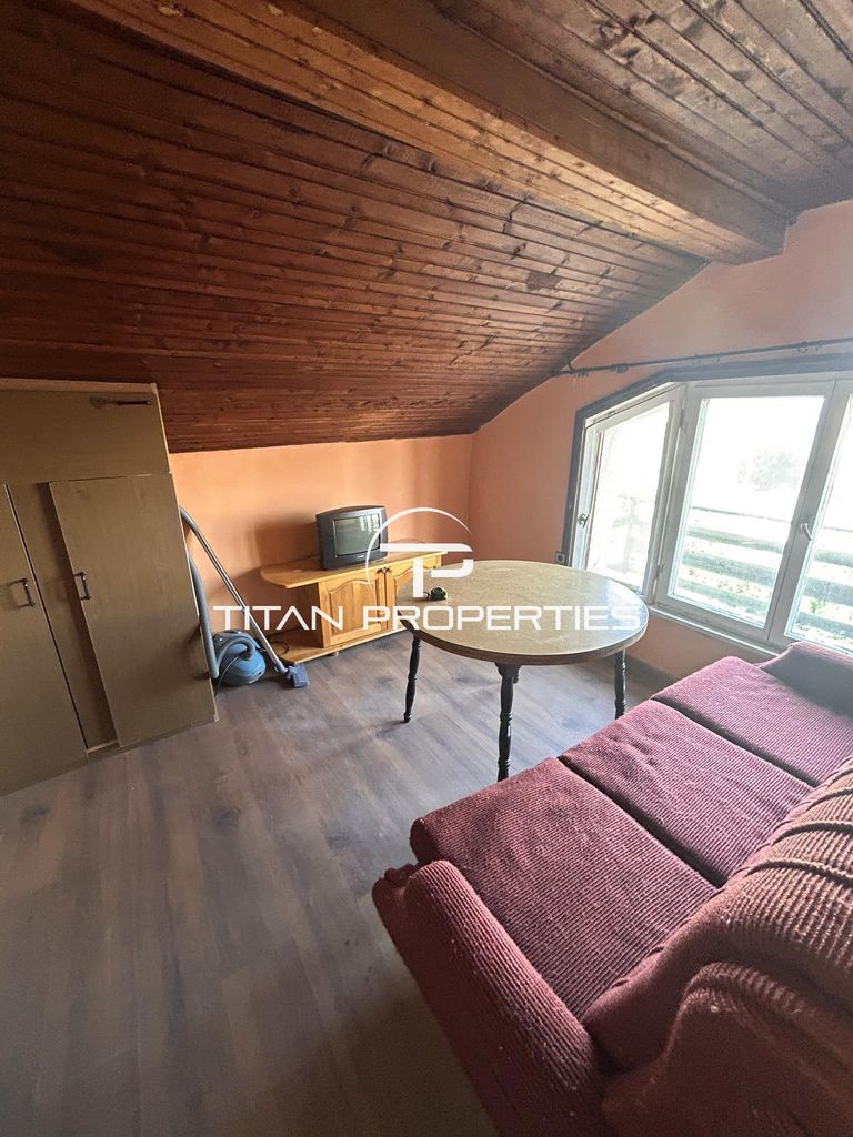 Дава се под наем Етаж от къща в Варна, м-т Траката - 75 кв.м за 400 € - Снимка #6