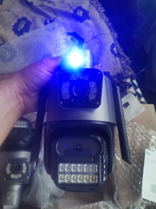 Camere de supraveghere profesionale cu microfon și card 32gb inclus.