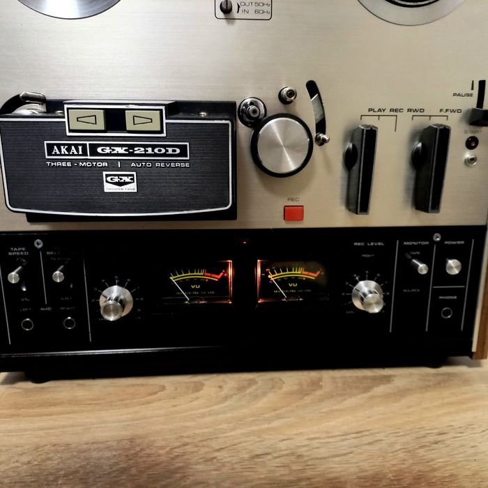 Magnetofon Akai gx-210 d,impecabil,ca nou