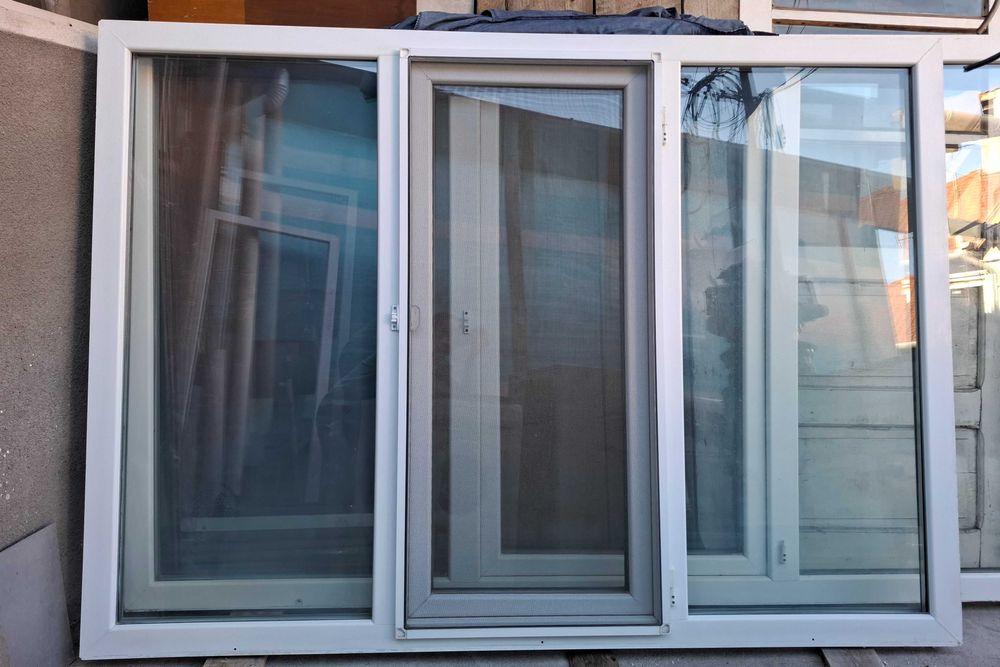 Vând 4 geamuri termopan în stare foarte bună