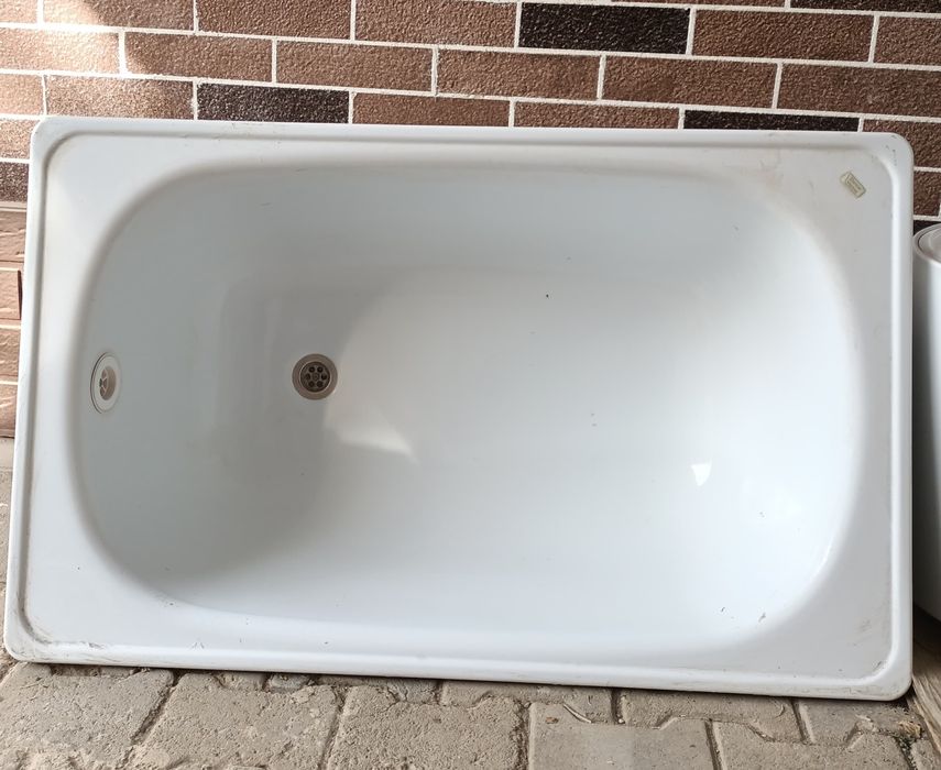 Ванная металлическая