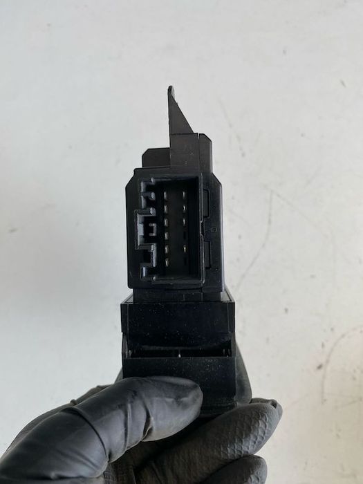 Buton comanda geamuri Volvo S60 S80 V70 XC70 XC90 30739980 31334466 31334464